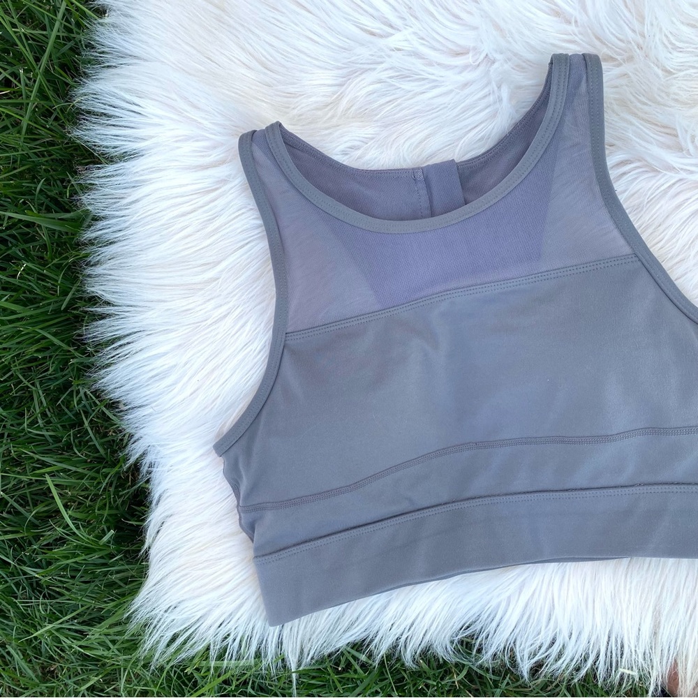 Zyia gray zip up power sports bra large